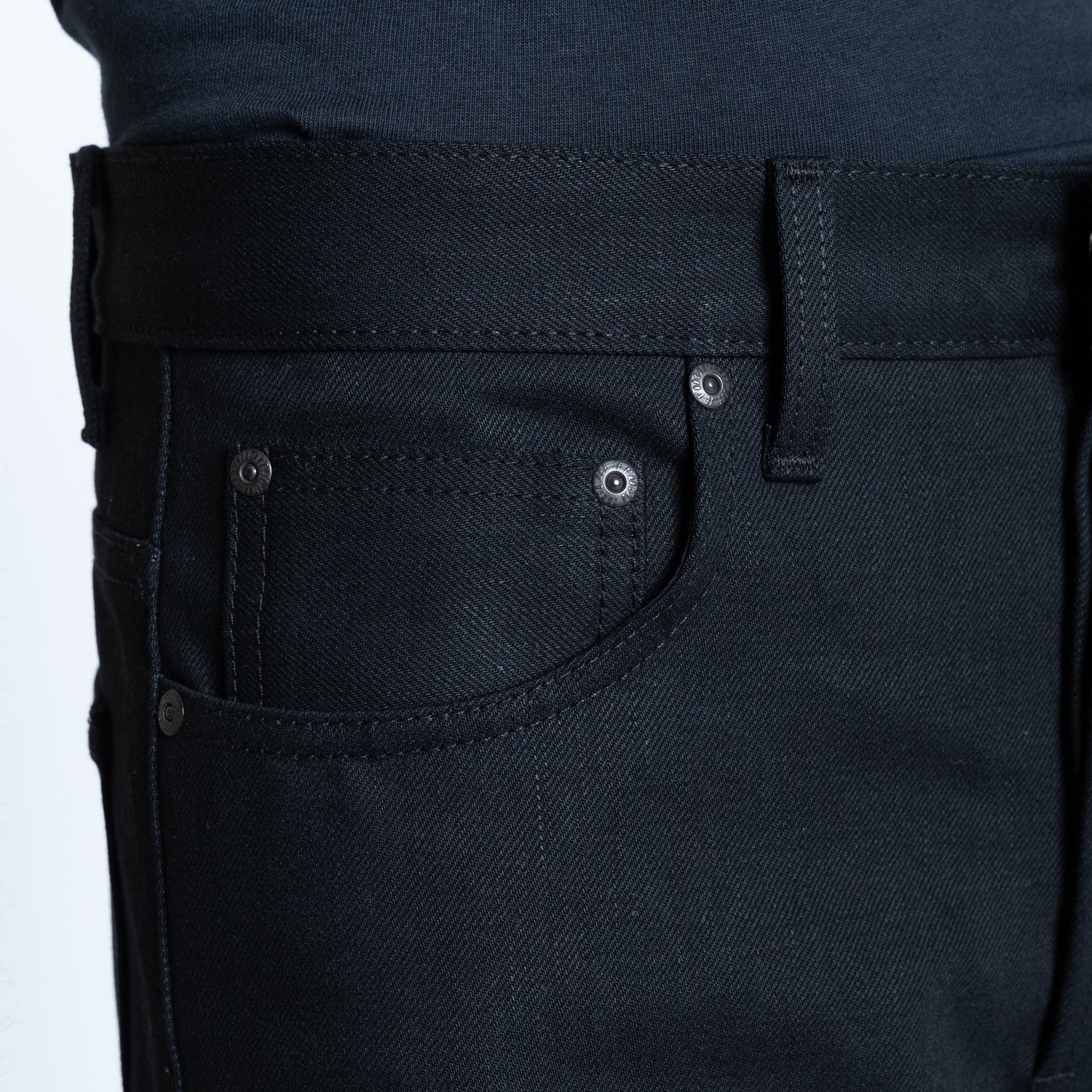 SOLID BLACK - Groovy Guy 13 oz - Raw Denim